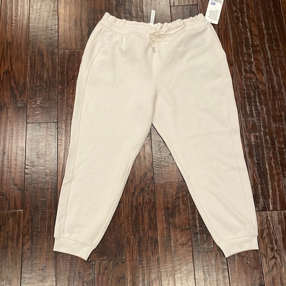Lululemon Scuba HR Jogger lulu sweatpants - Picture 1 of 3